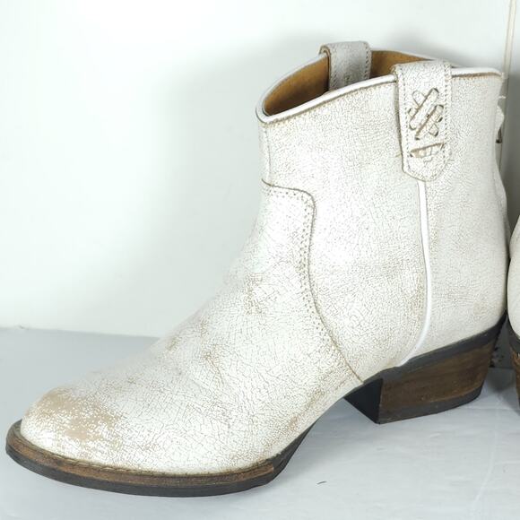 Very Volatile Women's Lookout US8 White Leather Distressed Fringe Western Boots - Picture 6 of 16